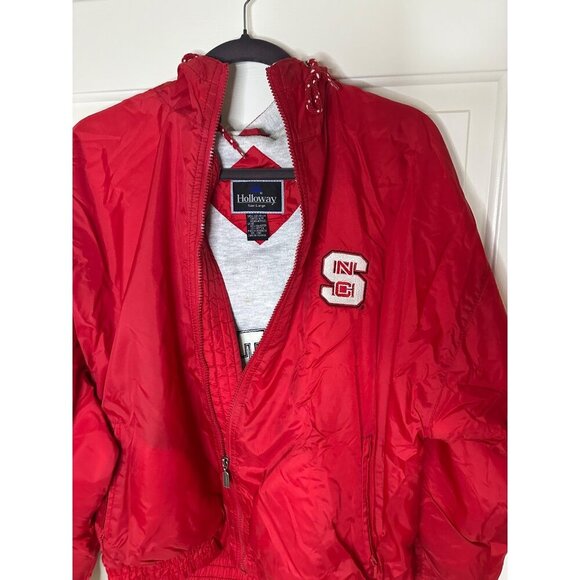 Vintage 1990's Era NC State Red Hooded puffer Jacket With Logo Graphic Large - Picture 7 of 8